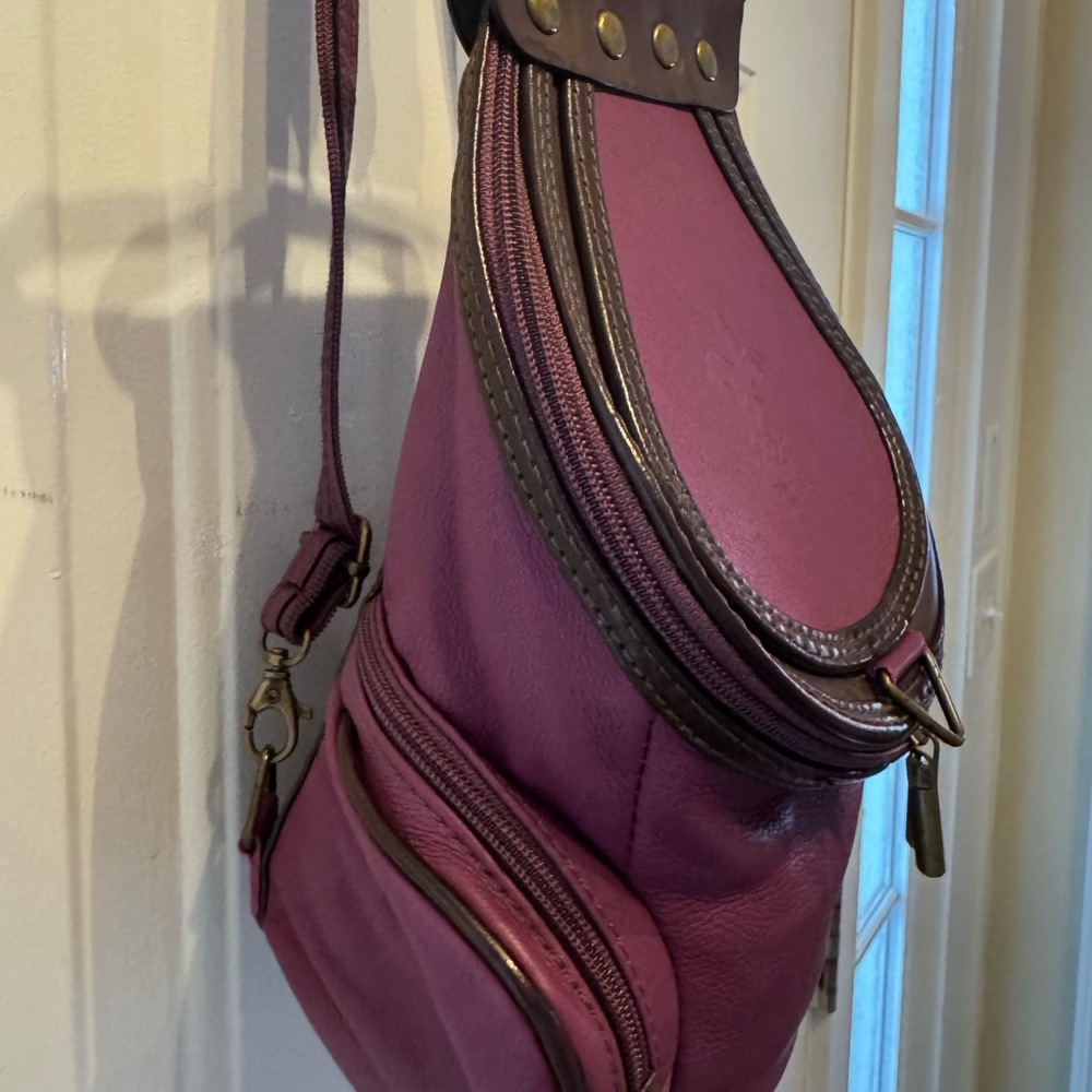Vera Pelle Fuchsia and Chocolate Backpack - Picture 3 of 15